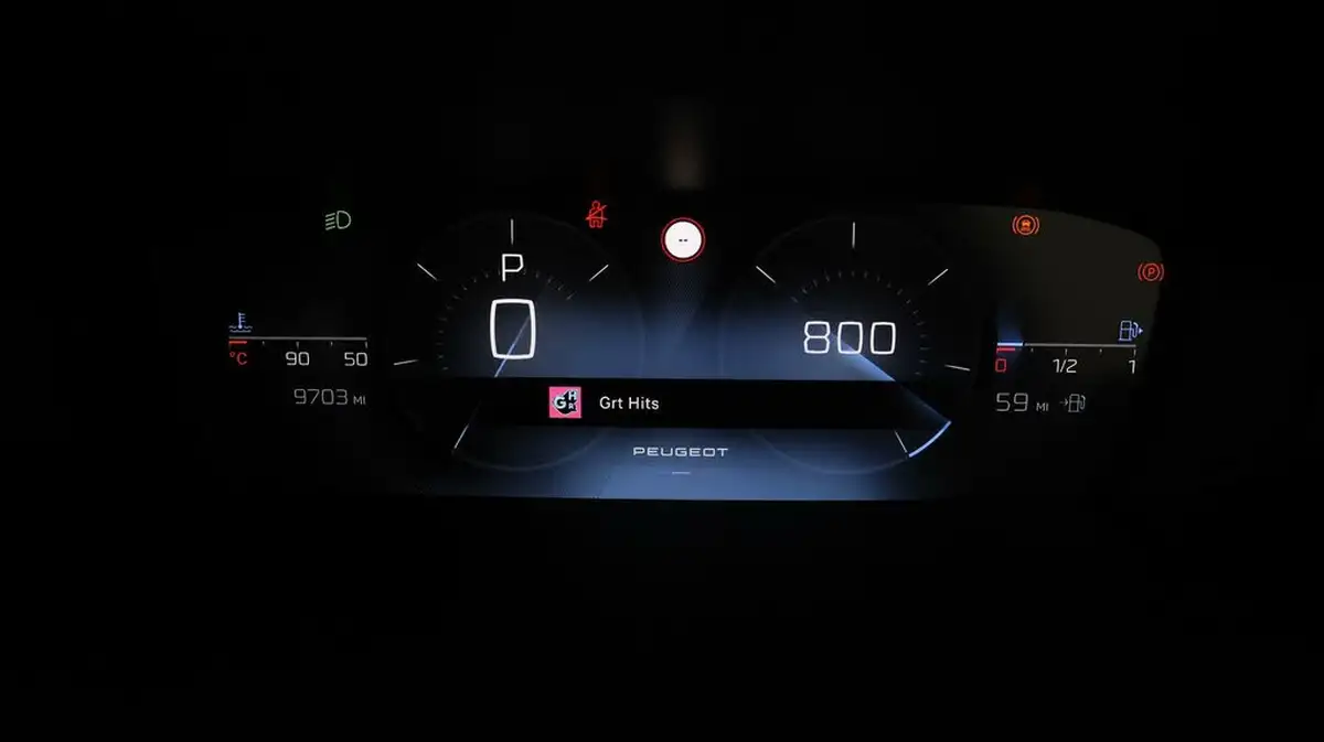 2024-peugeot-408-12-puretech-allure-130ps-ss-eat8-big-9