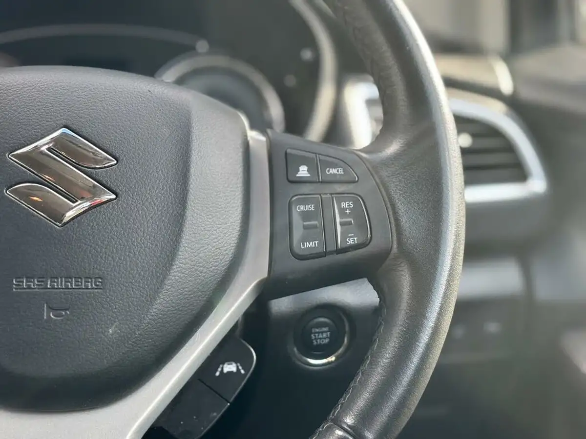 2023-suzuki-s-cross-14-boosterjet-motion-big-24
