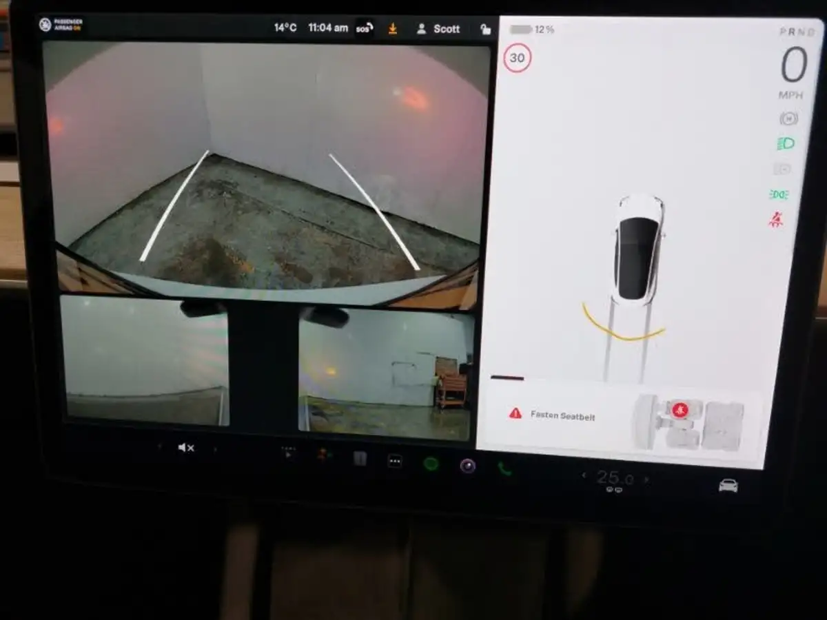 2021-tesla-model-3-e-long-range-awd-big-10