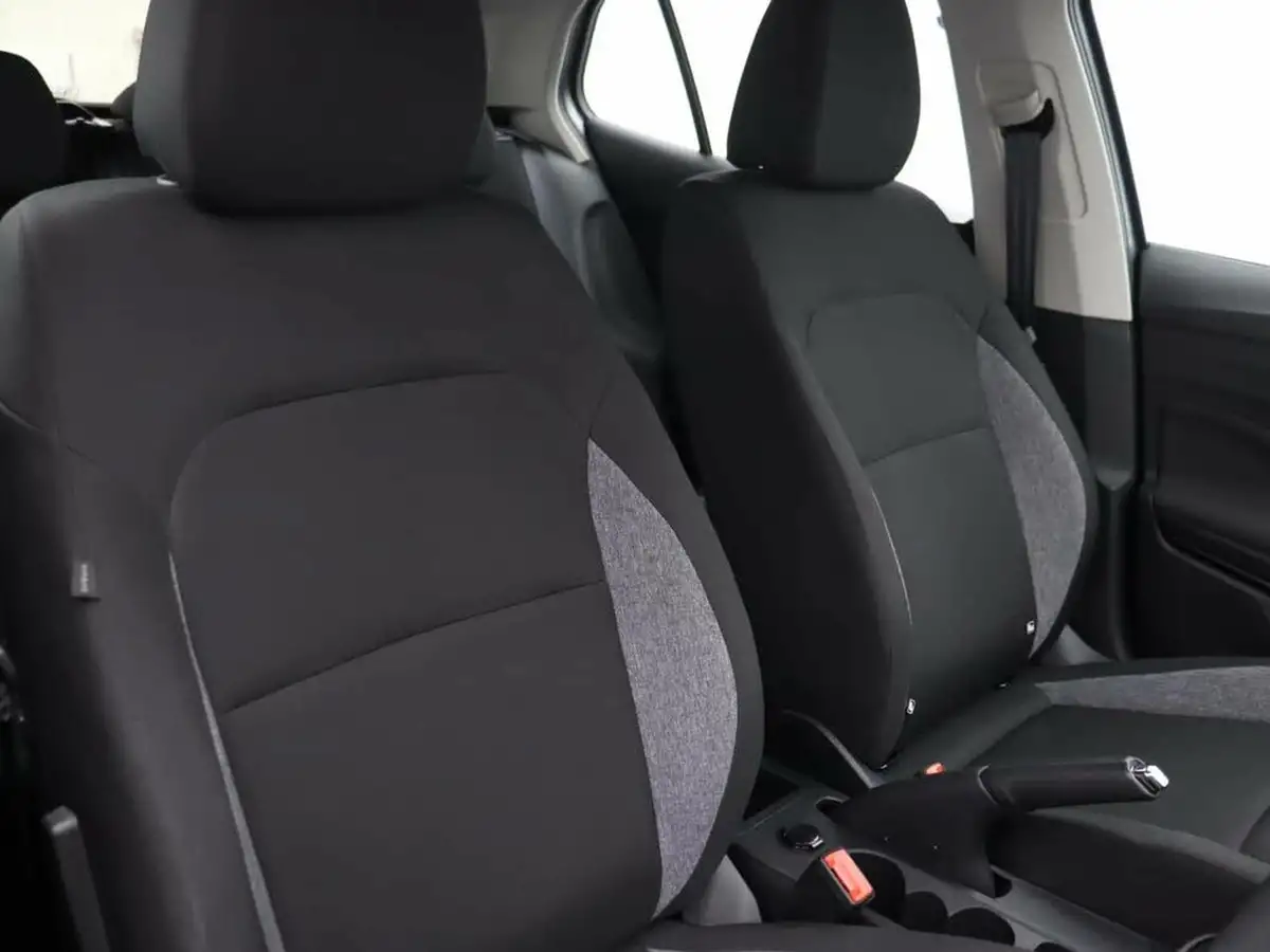 2023-skoda-fabia-10-tsi-se-comfort-110ps-big-9
