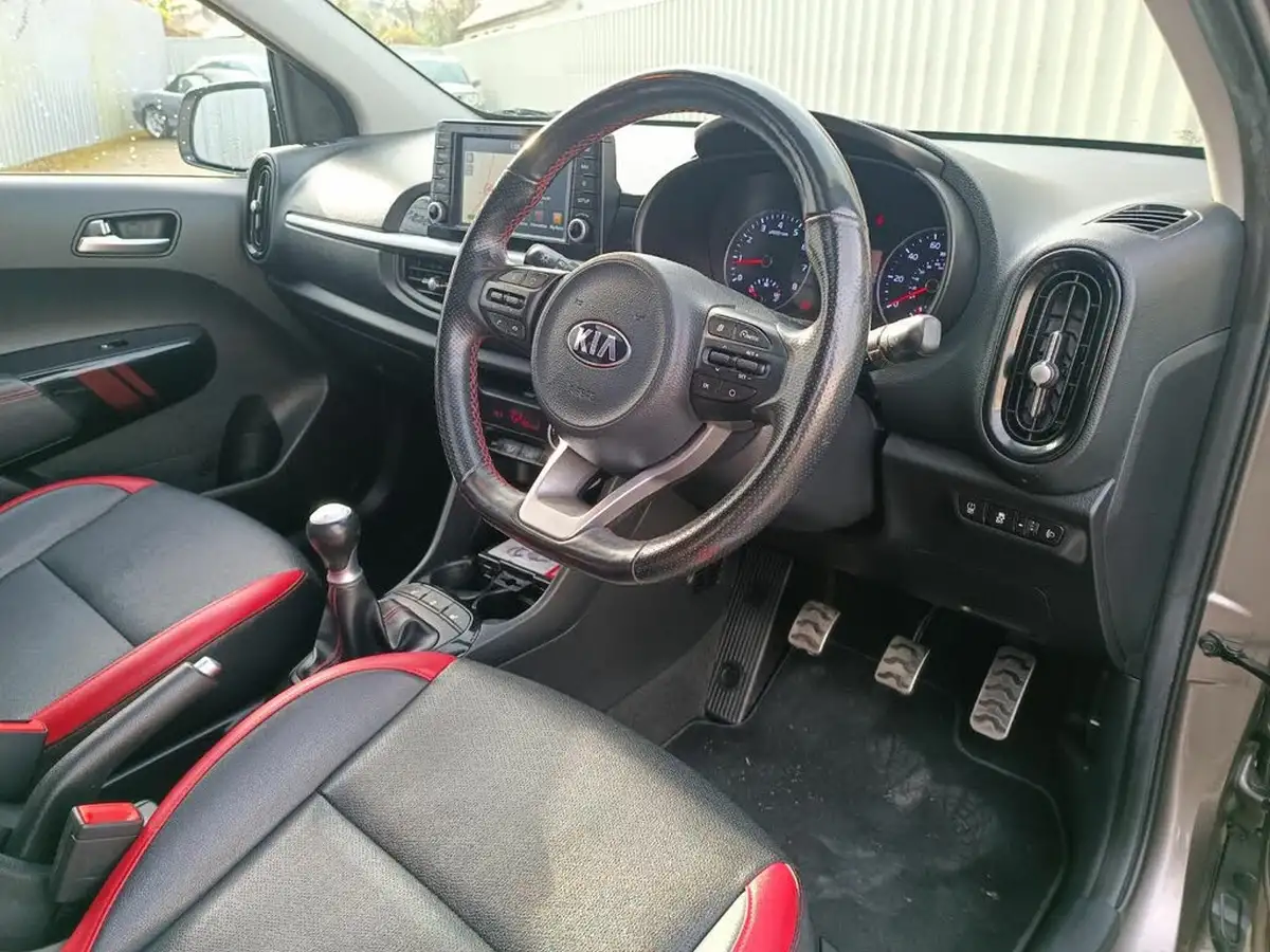 2018-kia-picanto-125-gt-line-s-big-5