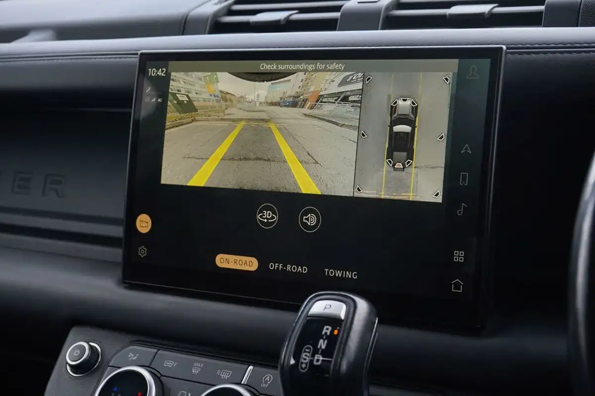 2022-land-rover-110-defender-30-d250-x-dynamic-hse-big-20