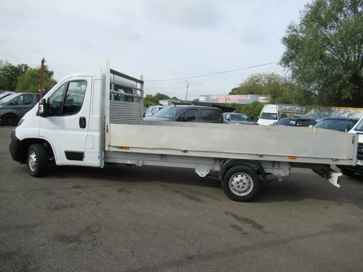 2021-citroen-relay-22bluehdi-35-l3-x-140eu6dt-chassis-cab-big-1