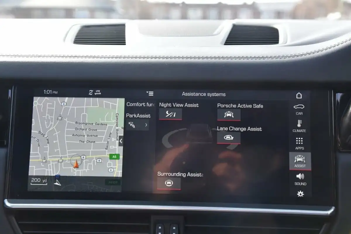 2018-porsche-cayenne-30-v6-s-big-47