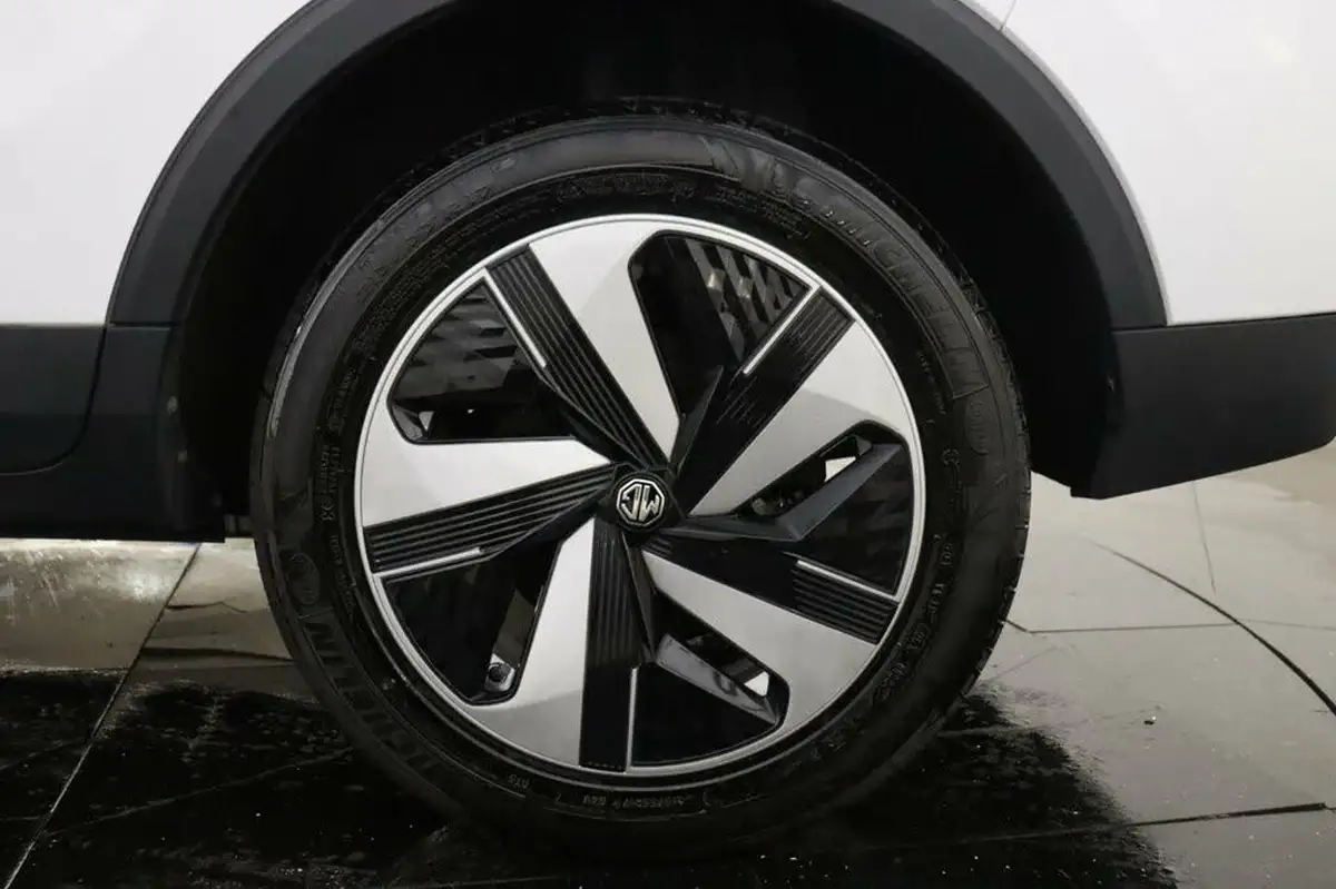2022-mg-zs-suv-e-se-ev-156ps-long-range-big-37