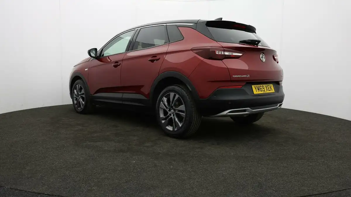 2020-vauxhall-grandland-x-12-sri-nav-big-74