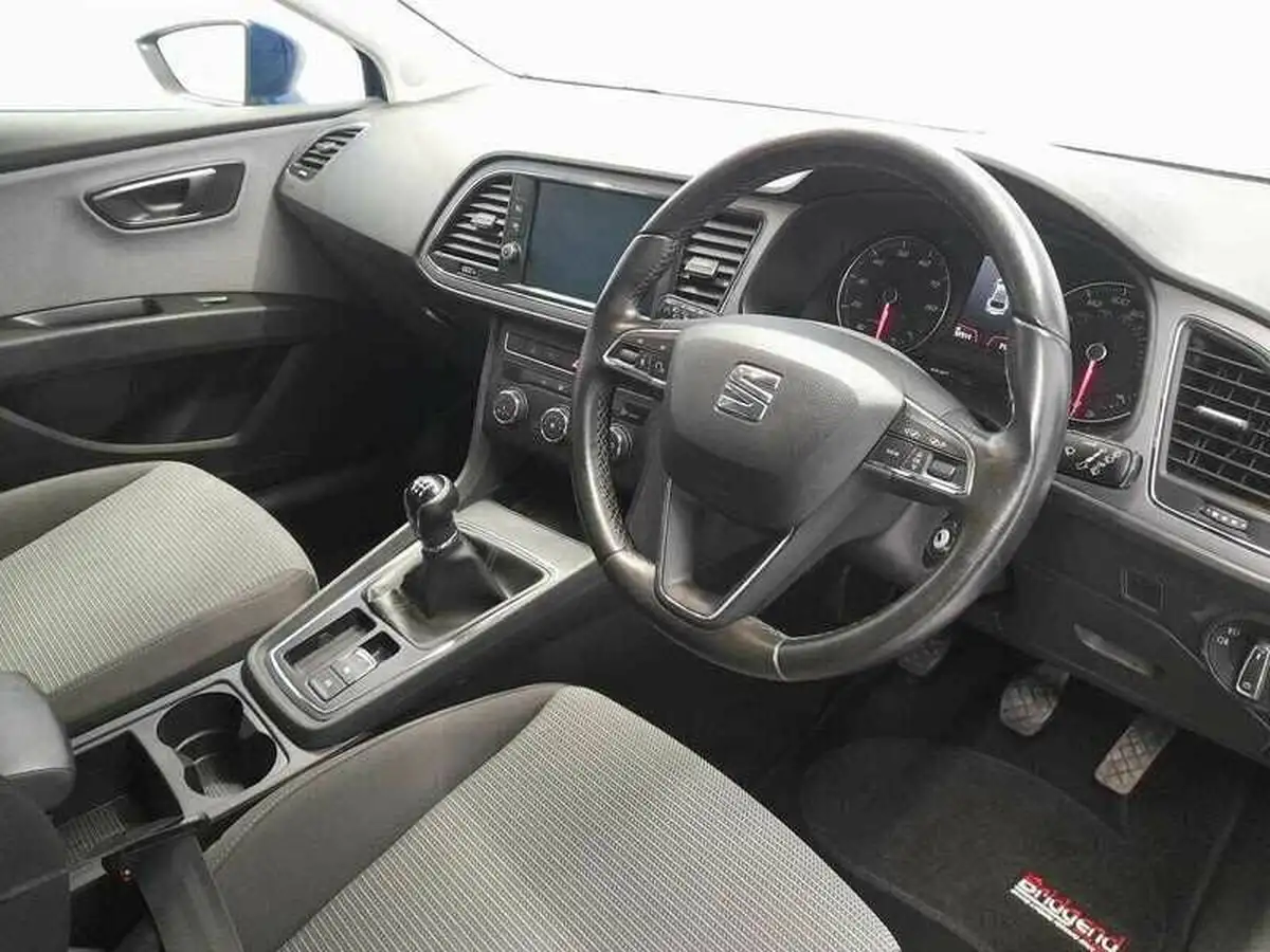 2020-seat-leon-15-tsi-evo-se-dynamic-hatchback-big-9