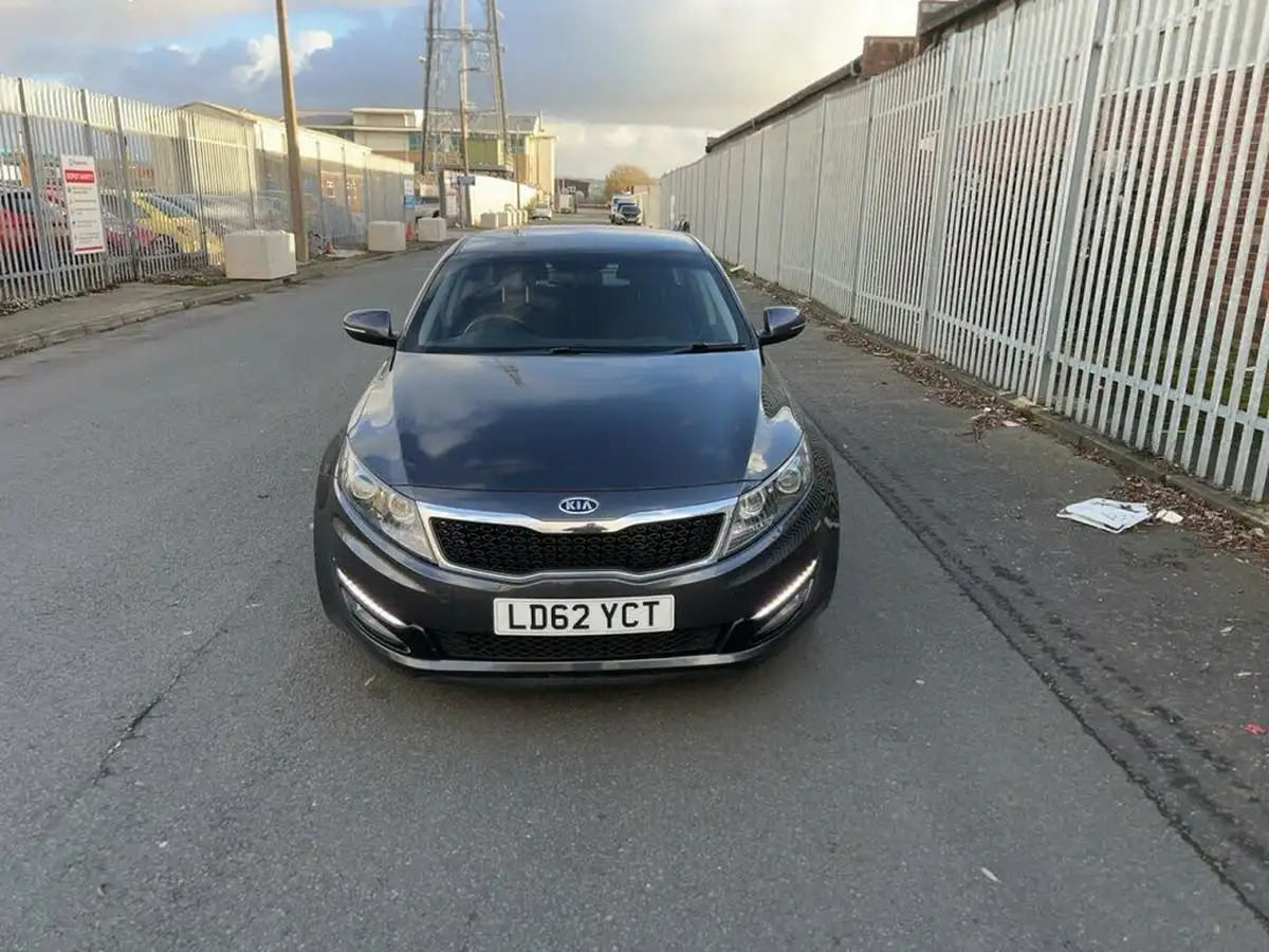 2012-kia-optima-17td-1-big-17