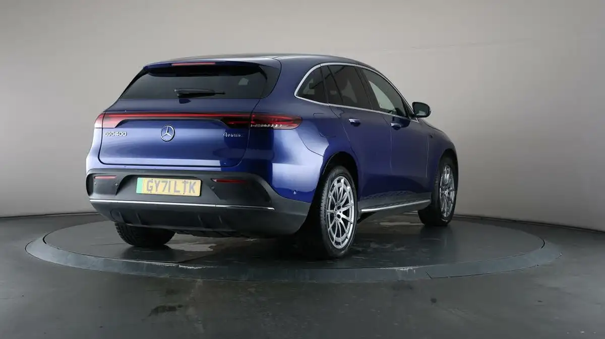 2021-mercedes-benz-eqc-e-eqc-400-amg-line-big-62