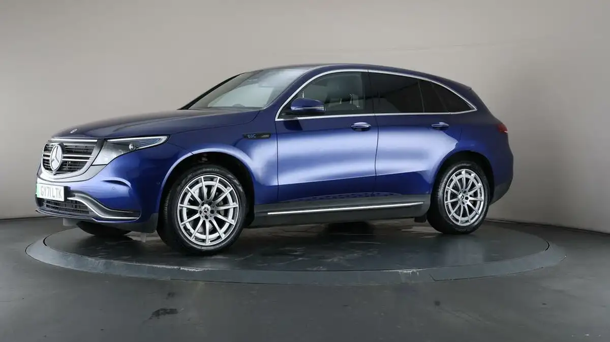 2021-mercedes-benz-eqc-e-eqc-400-amg-line-big-34