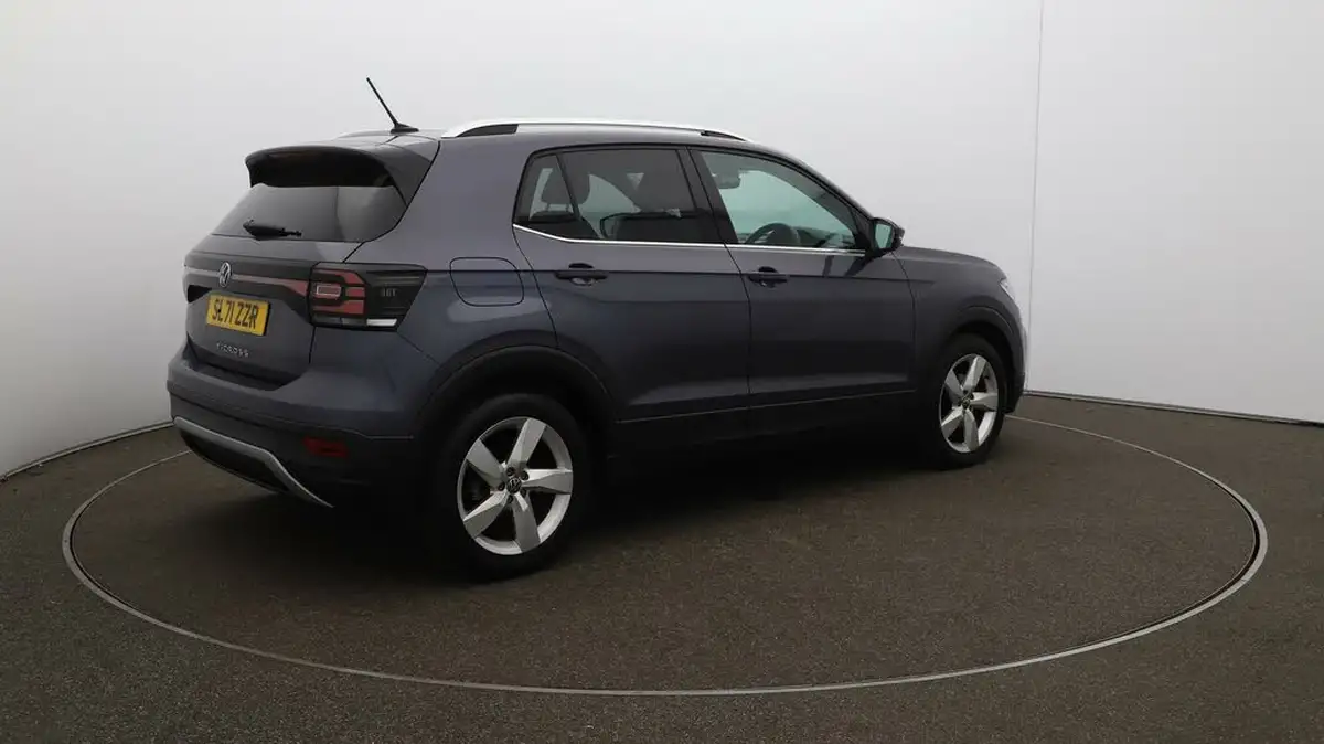 2021-volkswagen-t-cross-big-52