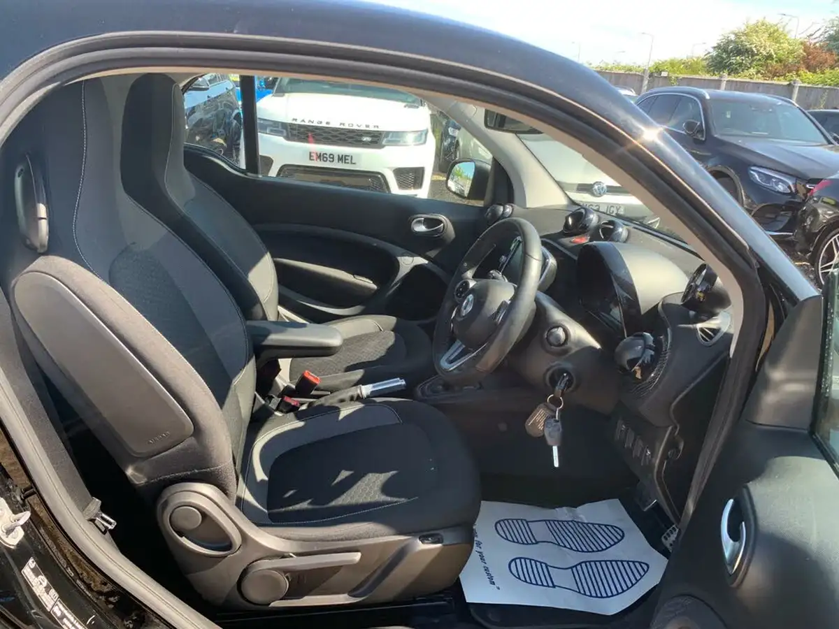 2021-smart-fortwo-eq-brabus-line-coupe-big-21