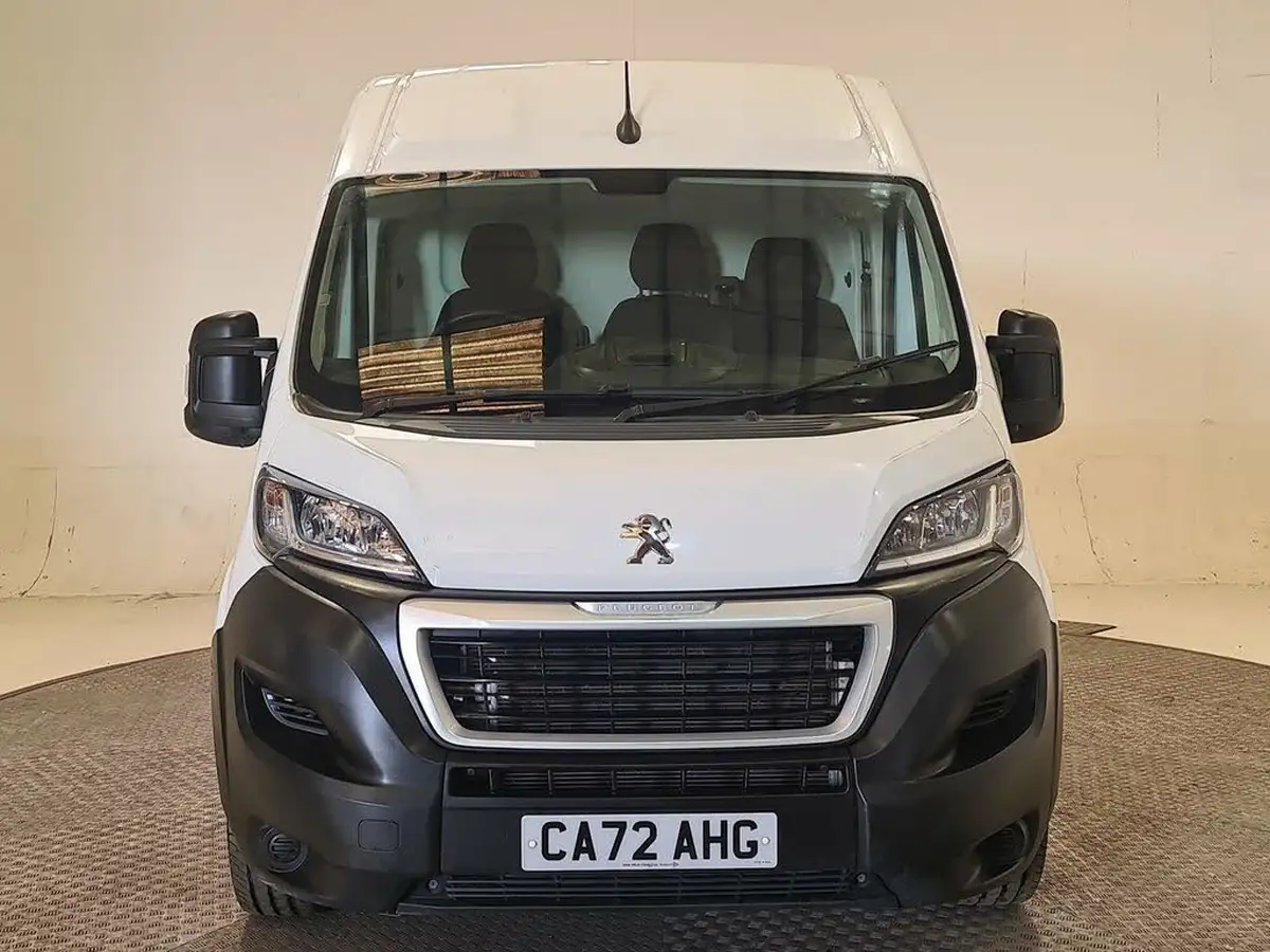 2022-peugeot-boxer-22-bluehdi-professional-335-l3-h2-panel-big-10