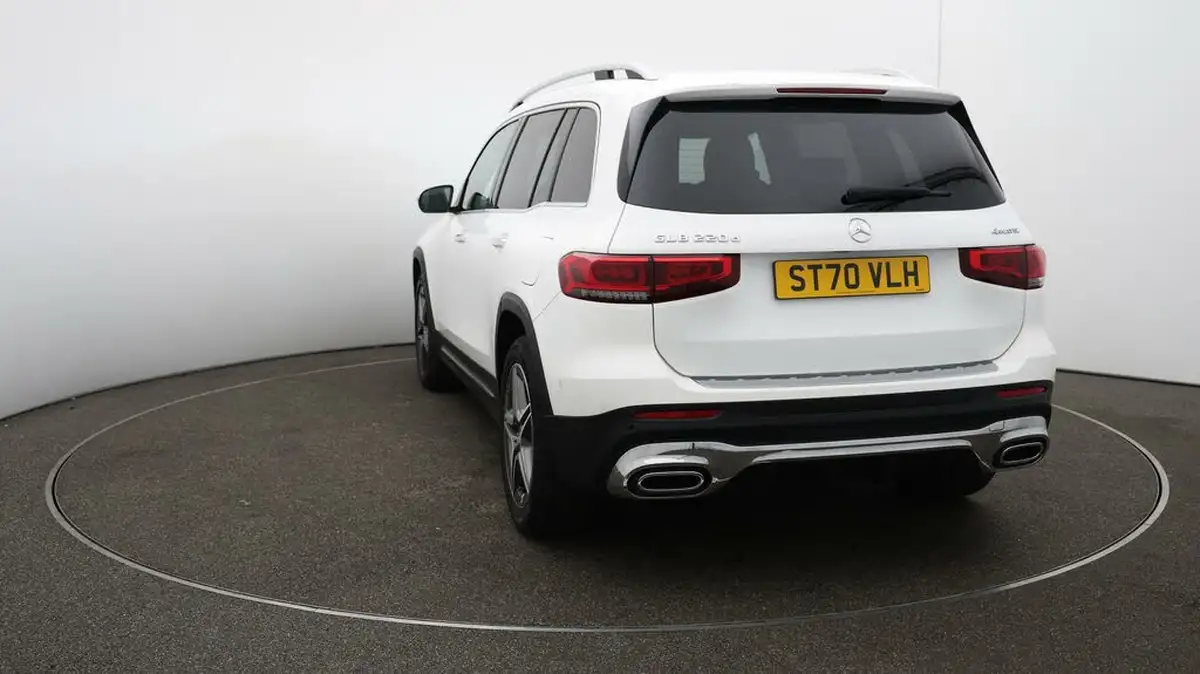 2020-mercedes-benz-glb-class-20d-glb220d-amg-line-premium-5-big-64