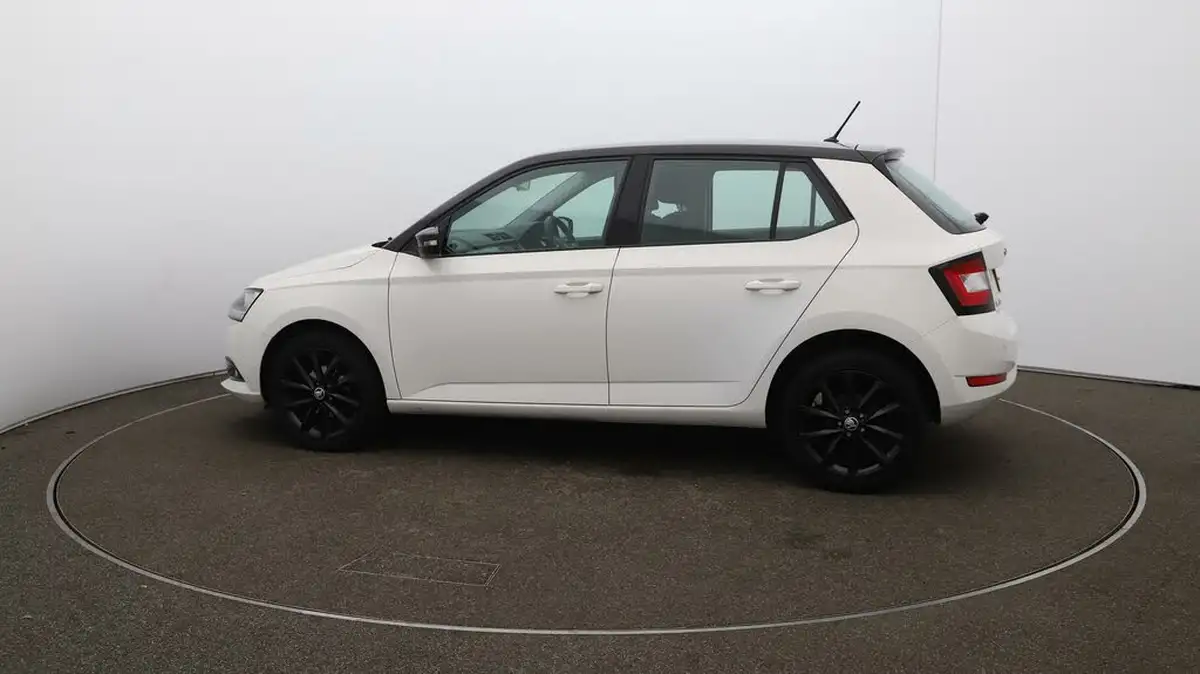 2021-skoda-fabia-10-mpi-colour-edition-60ps-big-56