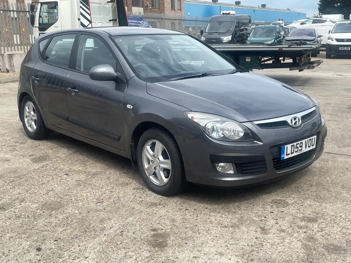 2009-hyundai-i30-comfort-big-3