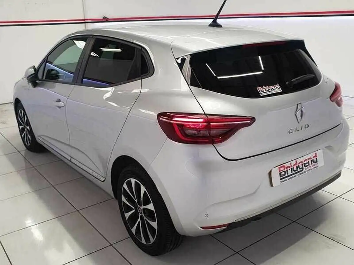 2020-renault-clio-10-sce-iconic-75bhp-big-3