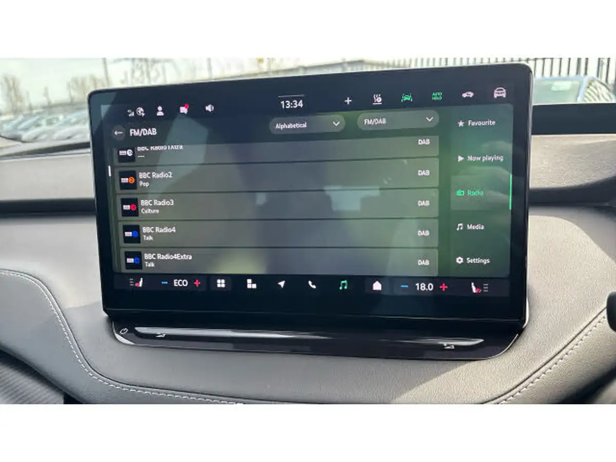2025-skoda-enyaq-e-85x-sportline-plus-station-wagon-big-38