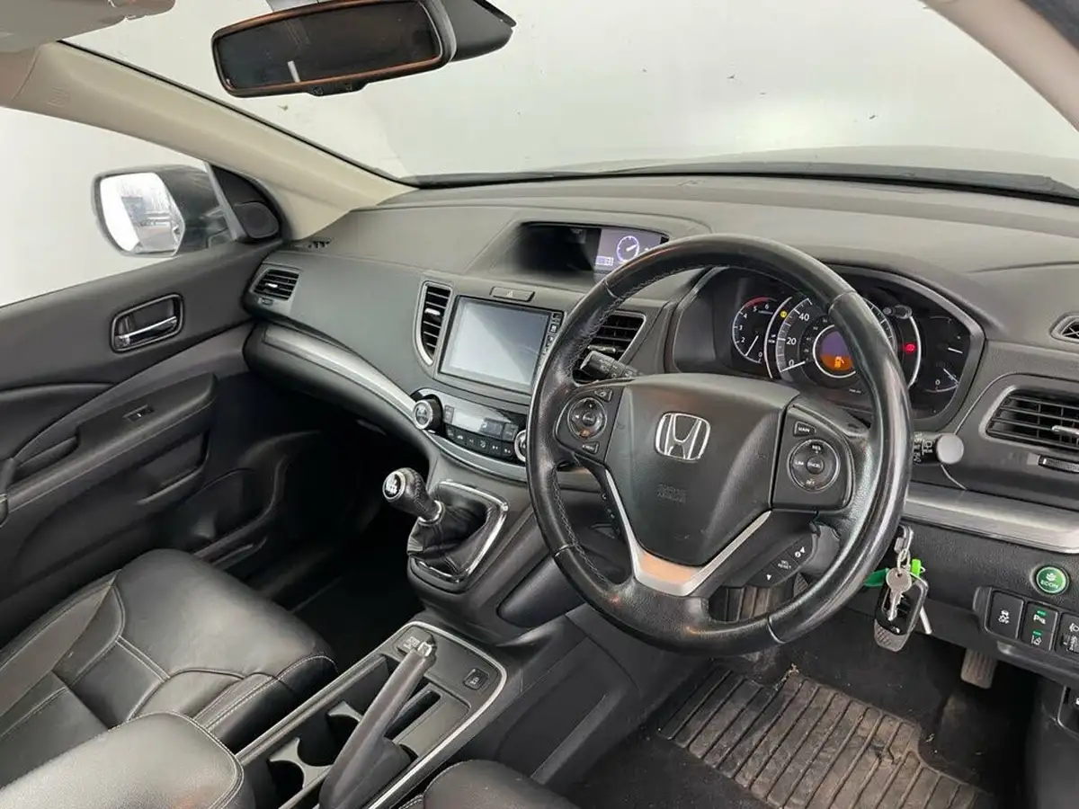 2017-honda-cr-v-16i-dtec-black-edition-big-10