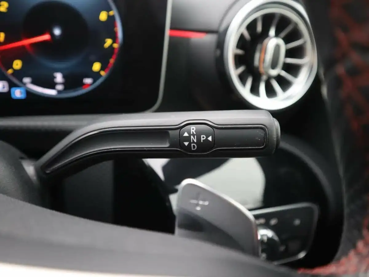 2019-mercedes-benz-a-class-20-a220-amg-line-premium-hatchback-5d-big-32