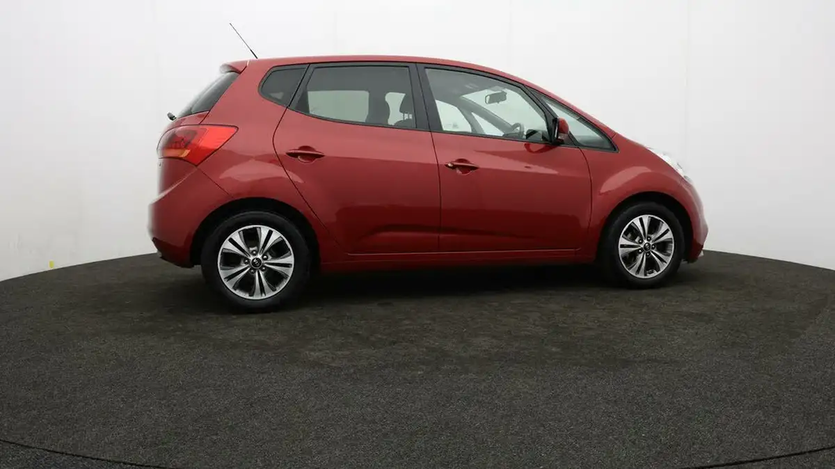 2018-kia-venga-16-3-isg-big-38