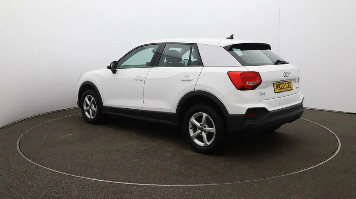 2022-audi-q2-10-30-tfsi-technik-big-62