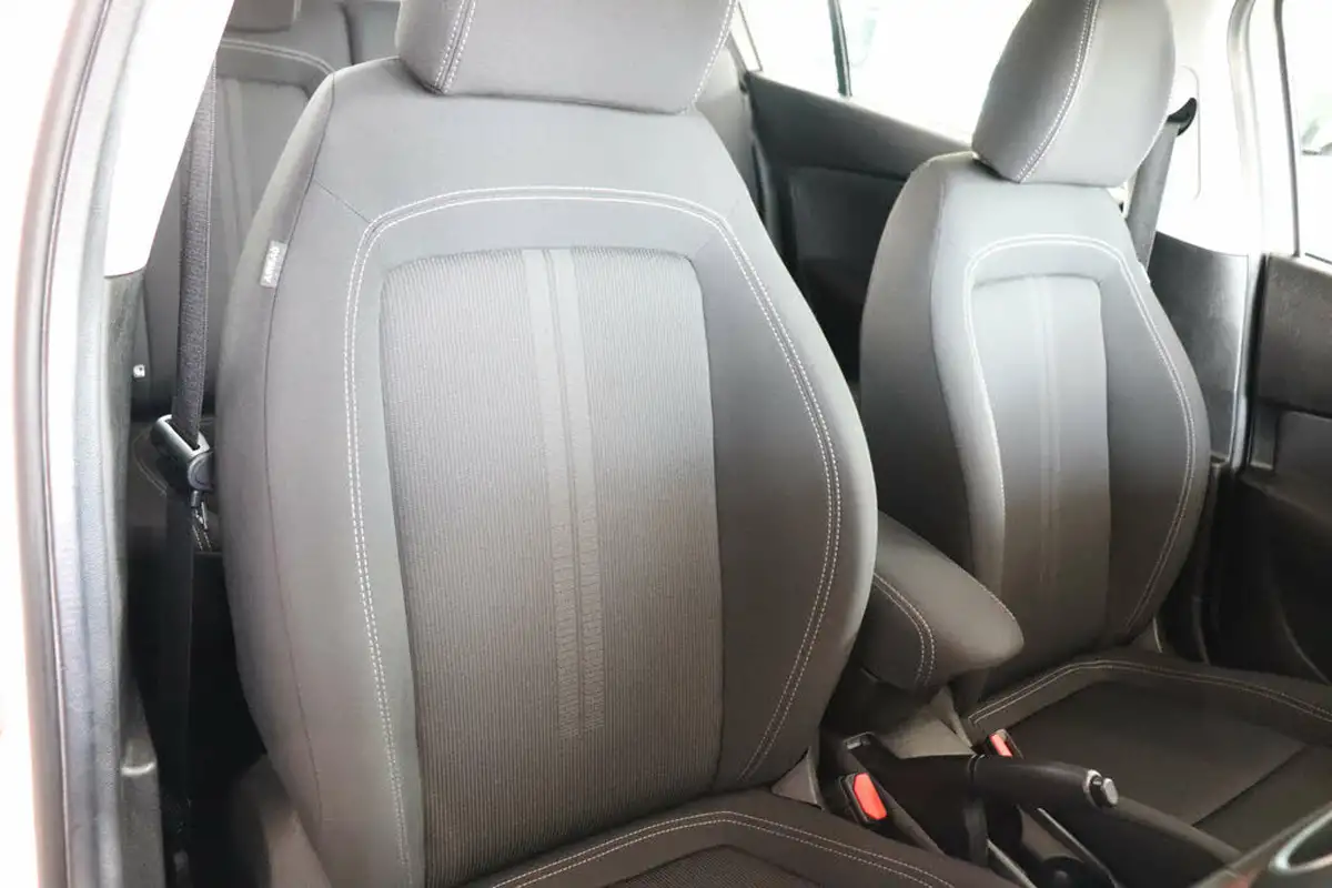 2016-fiat-tipo-14-easy-hatchback-big-22