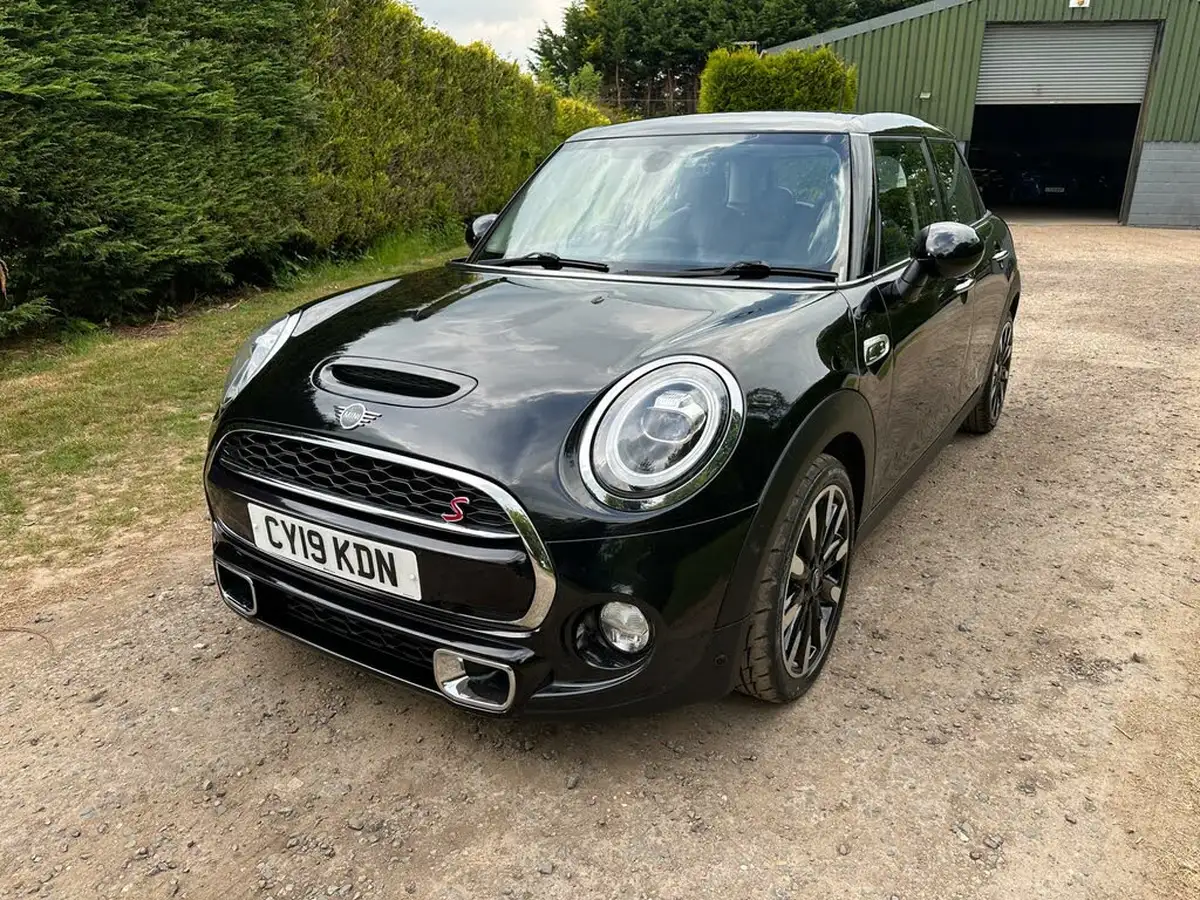 2019-mini-cooper-20-cooper-s-exclusive-189bhp-hatchback-5d-auto-big-9