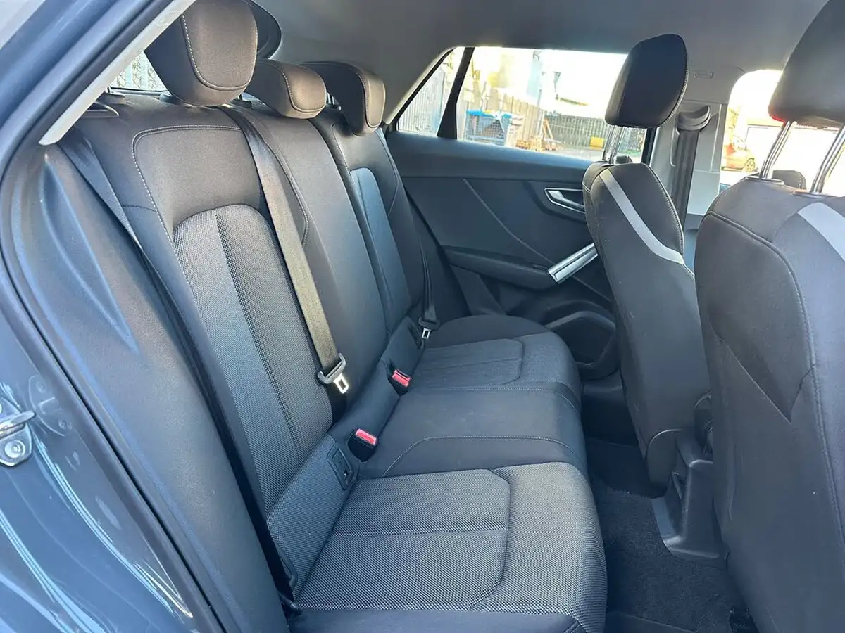 2020-audi-q2-10-30-tfsi-sport-116ps-big-39