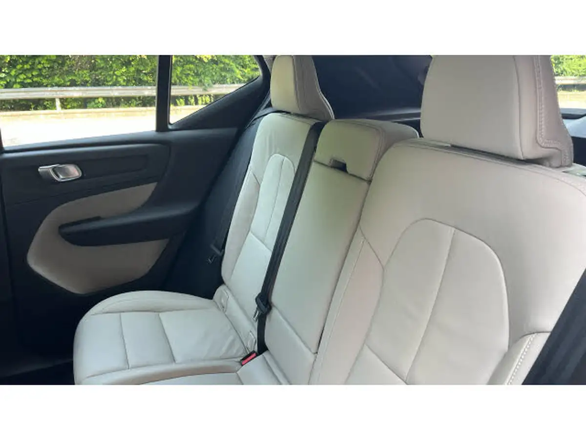 2021-volvo-xc40-20-b4-inscription-pro-194bhp-auto-big-30