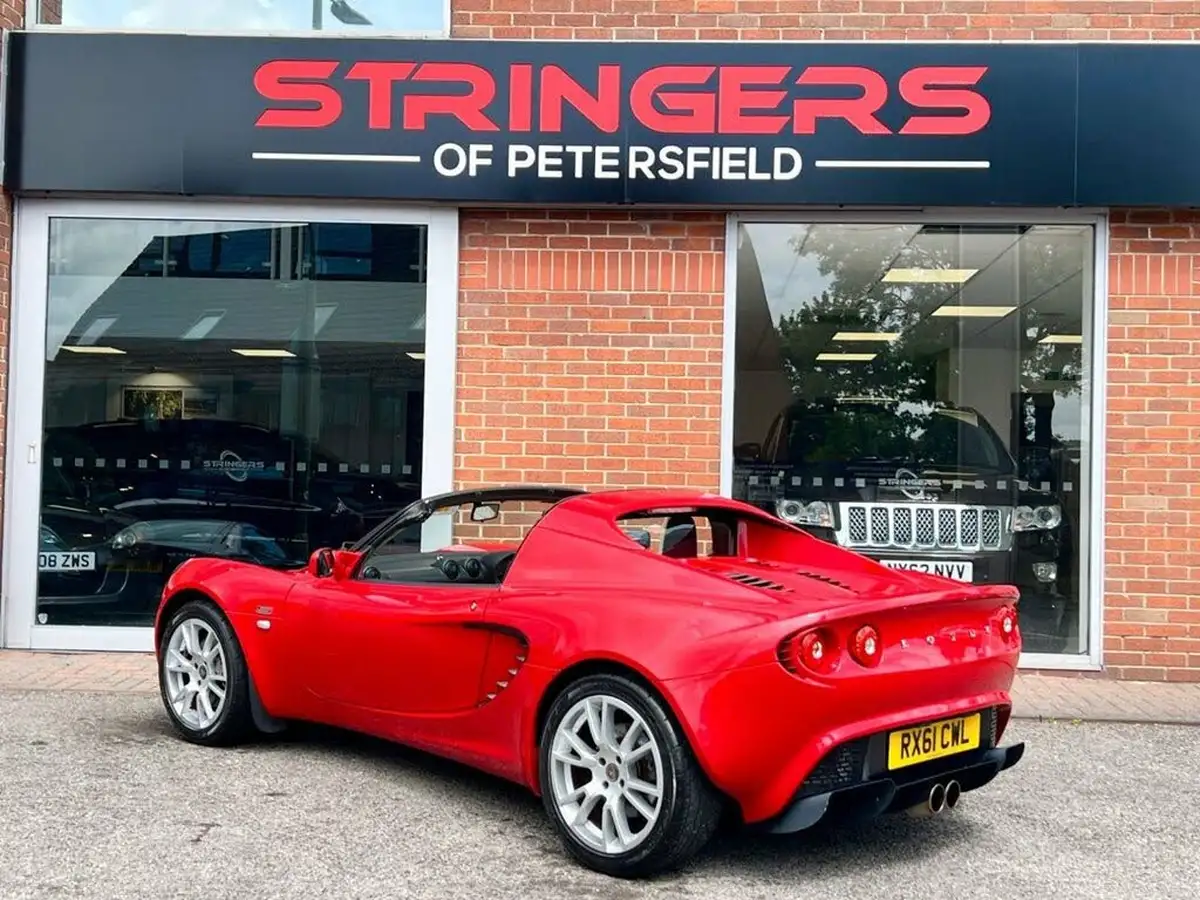 2010-lotus-elise-18-s-big-1