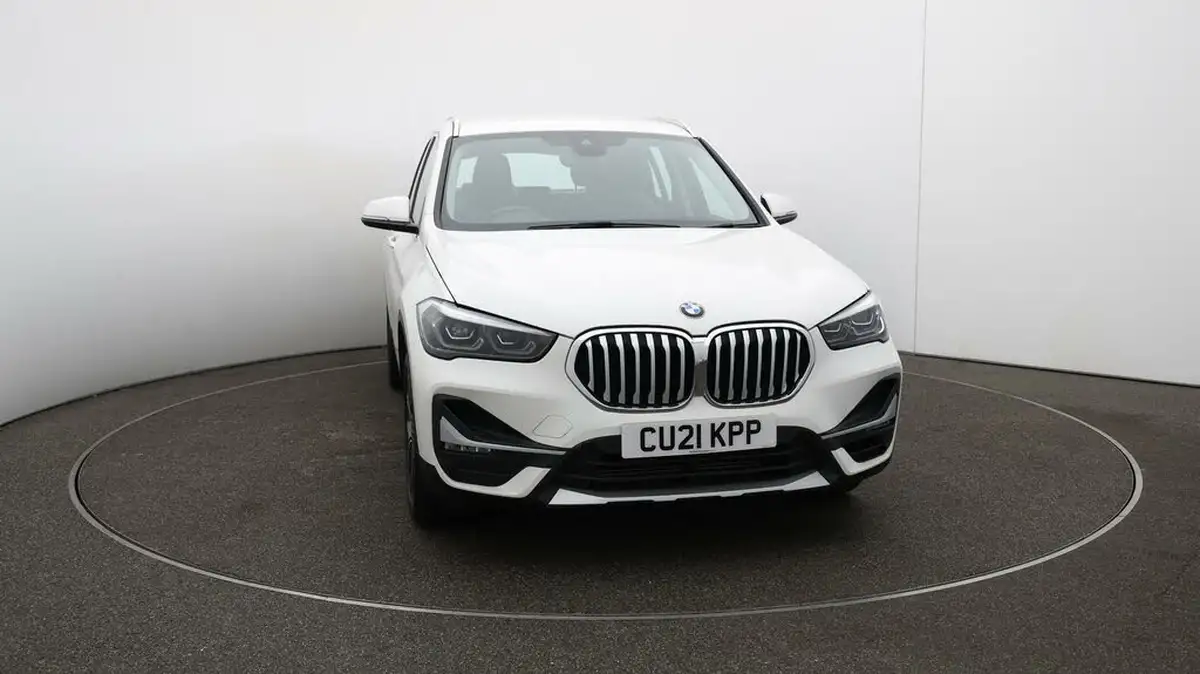 2021-bmw-x1-20-sdrive20i-xline-big-41