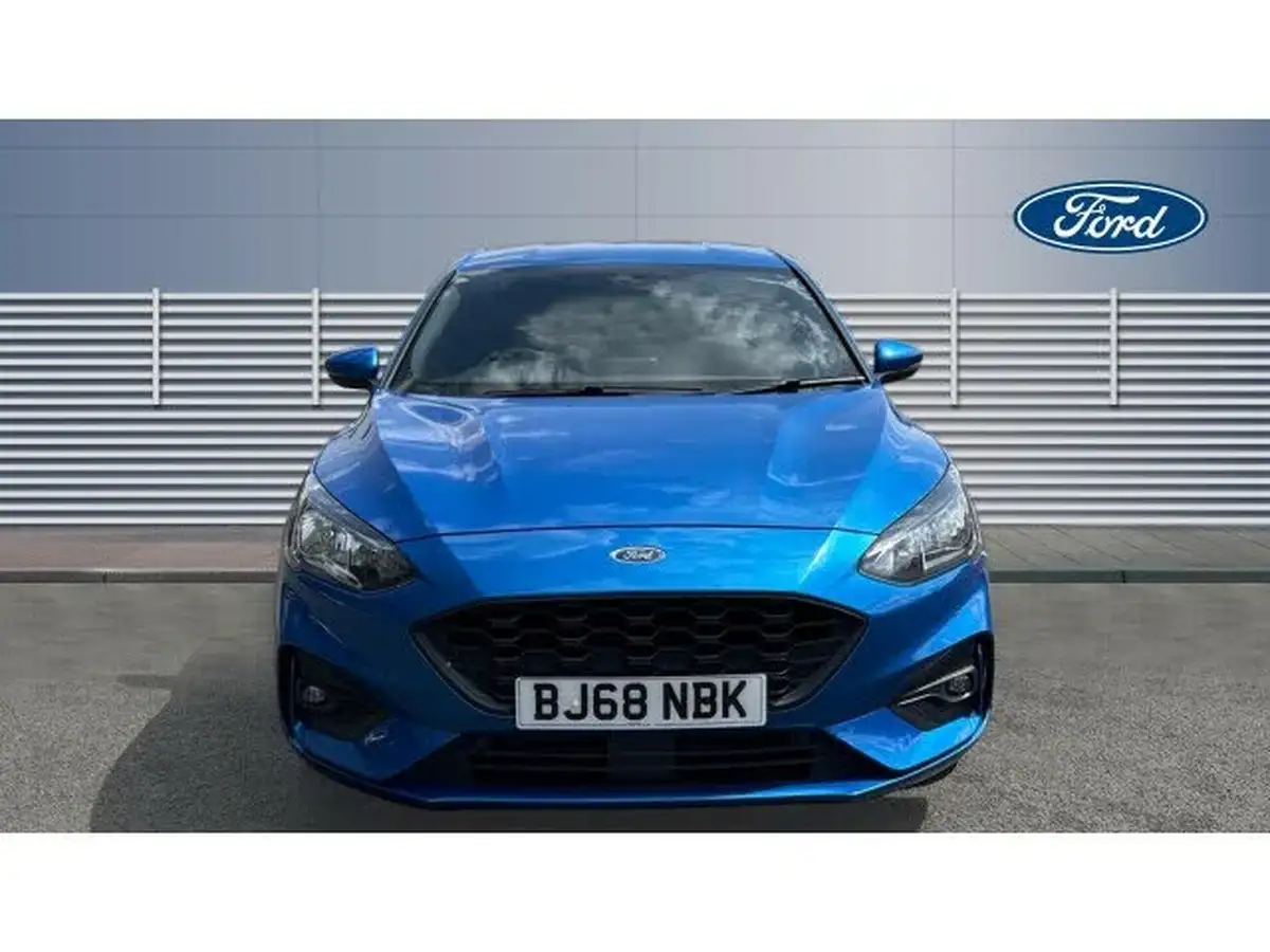 2018-ford-focus-10t-st-line-x-125ps-hatchback-big-2