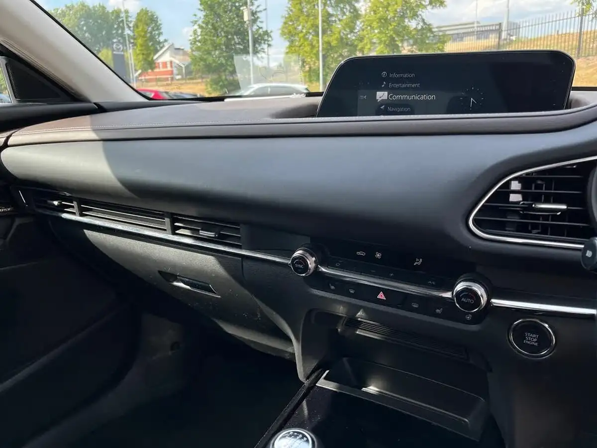 2023-mazda-cx-30-20-e-skyactiv-g-gt-sport-big-38