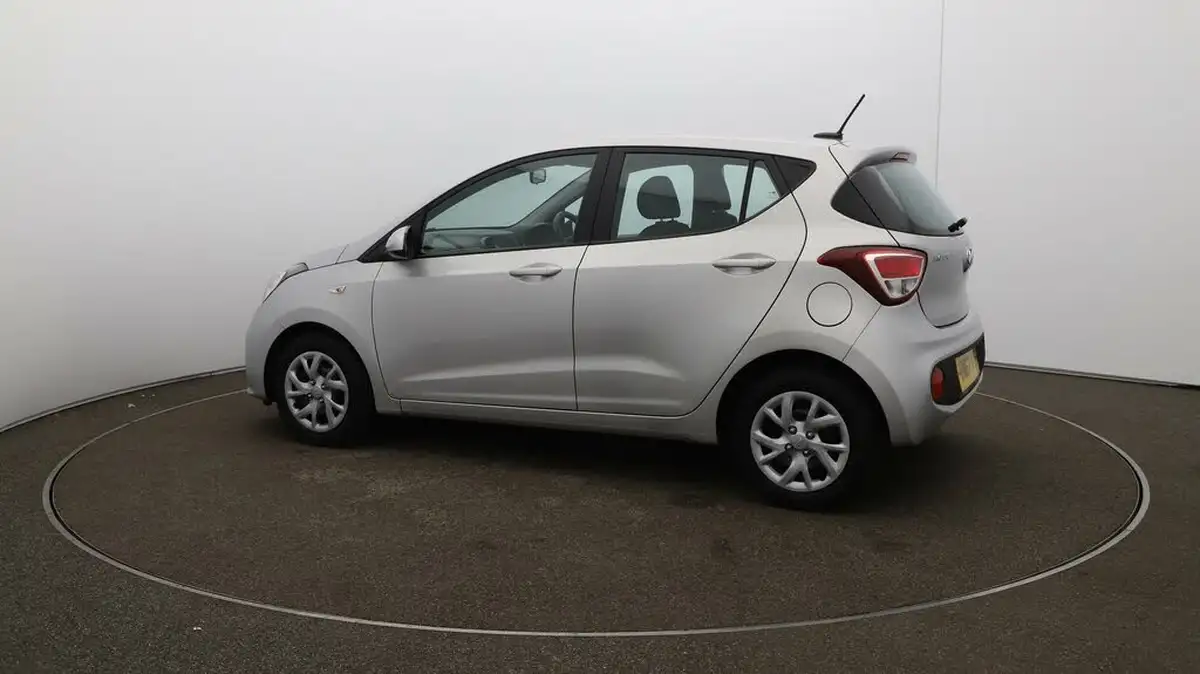 2017-hyundai-i10-12-se-big-46