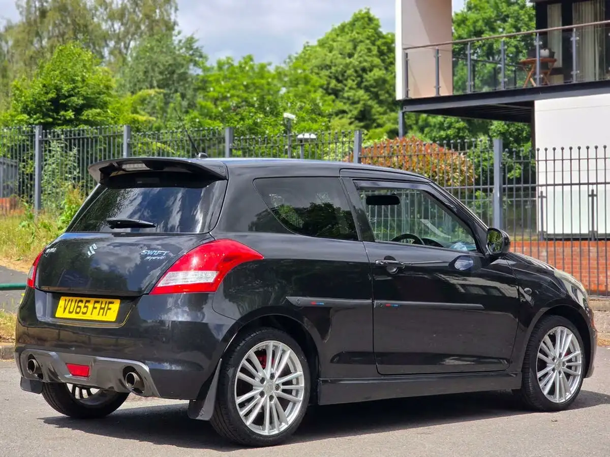 2014-suzuki-swift-16-sport-134bhp-3d-big-43