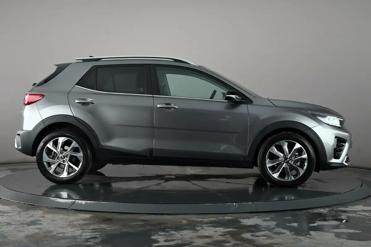 2024-kia-stonic-10-t-gdi-gt-line-98bhp-dct-big-2