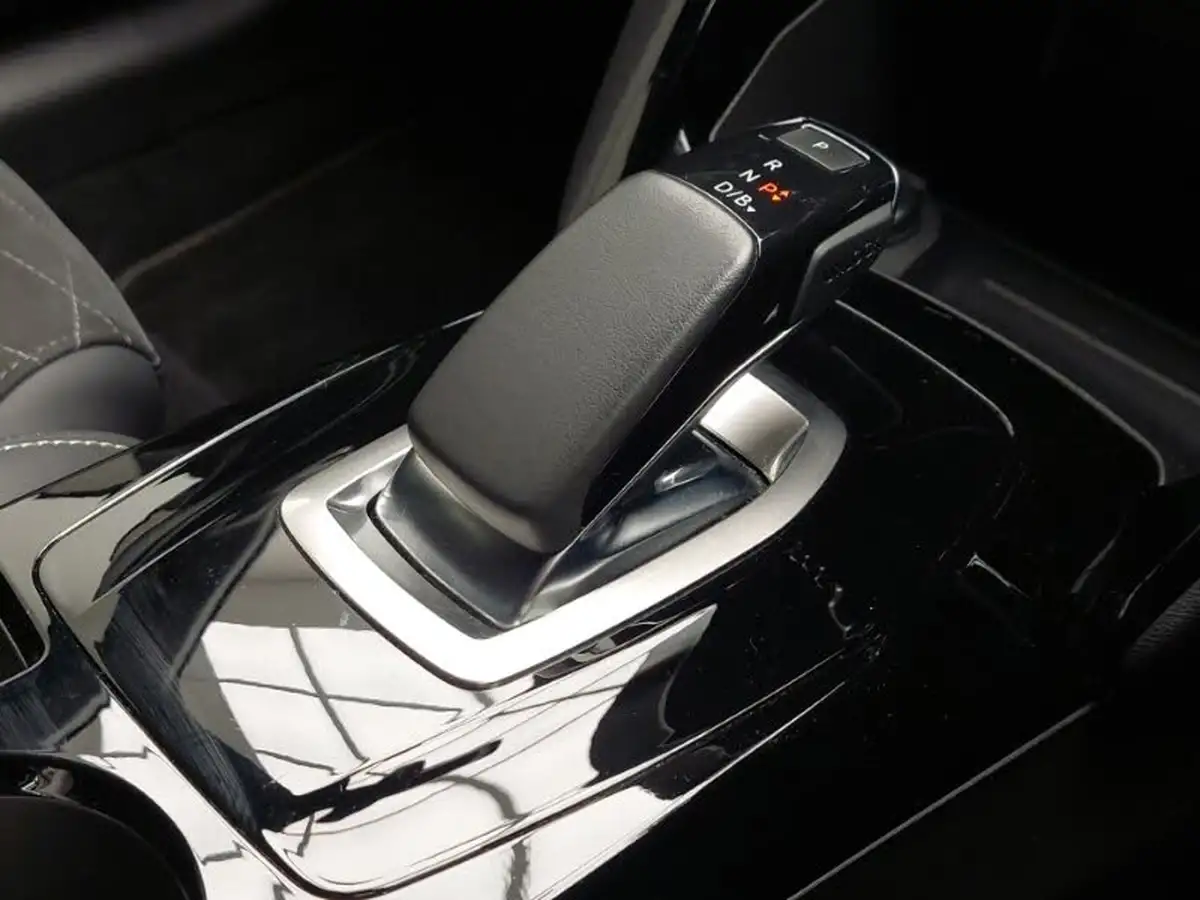 2021-peugeot-208-e-gt-premium-big-16