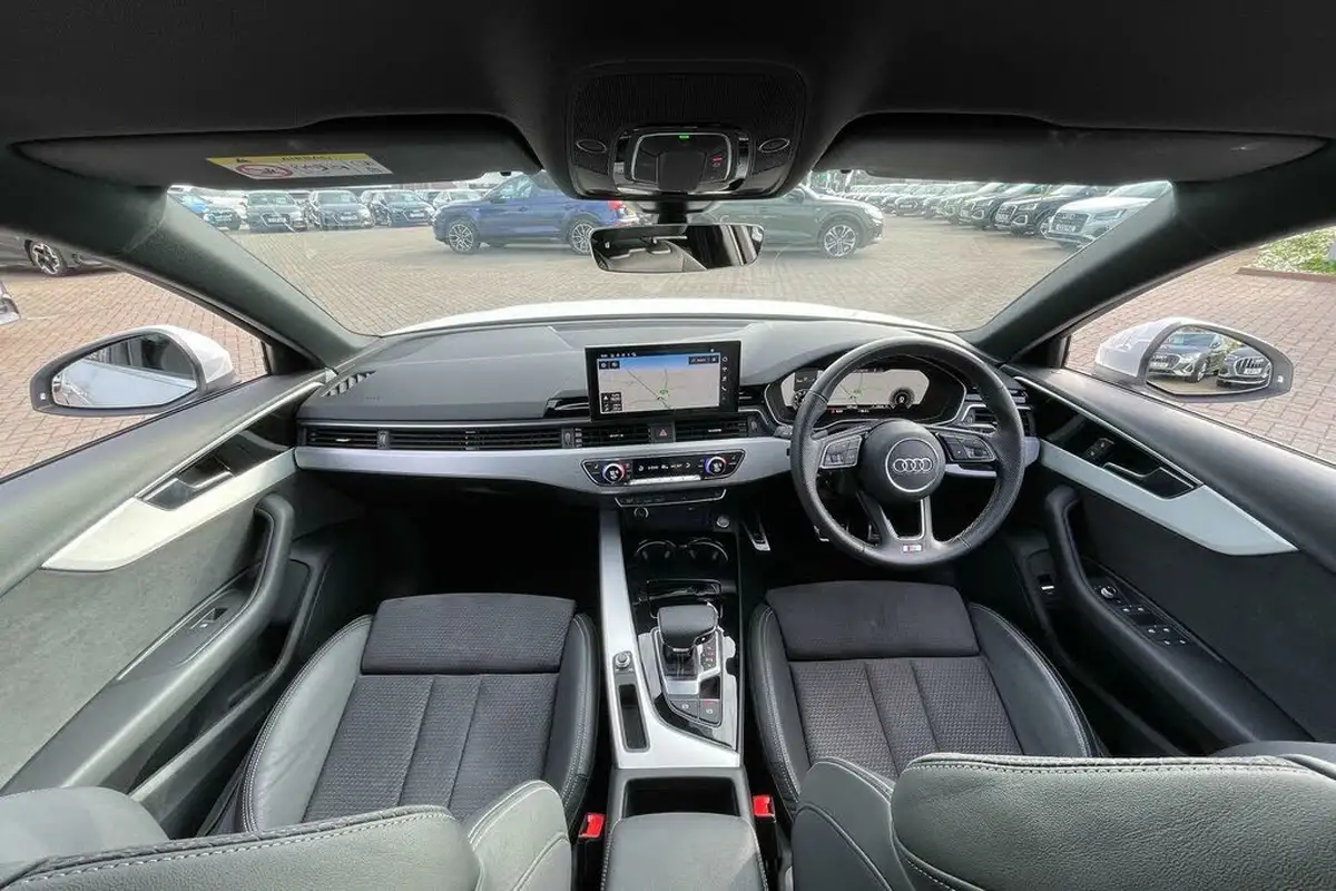 2022-audi-a4-20-35-tfsi-s-line-tronic-big-2
