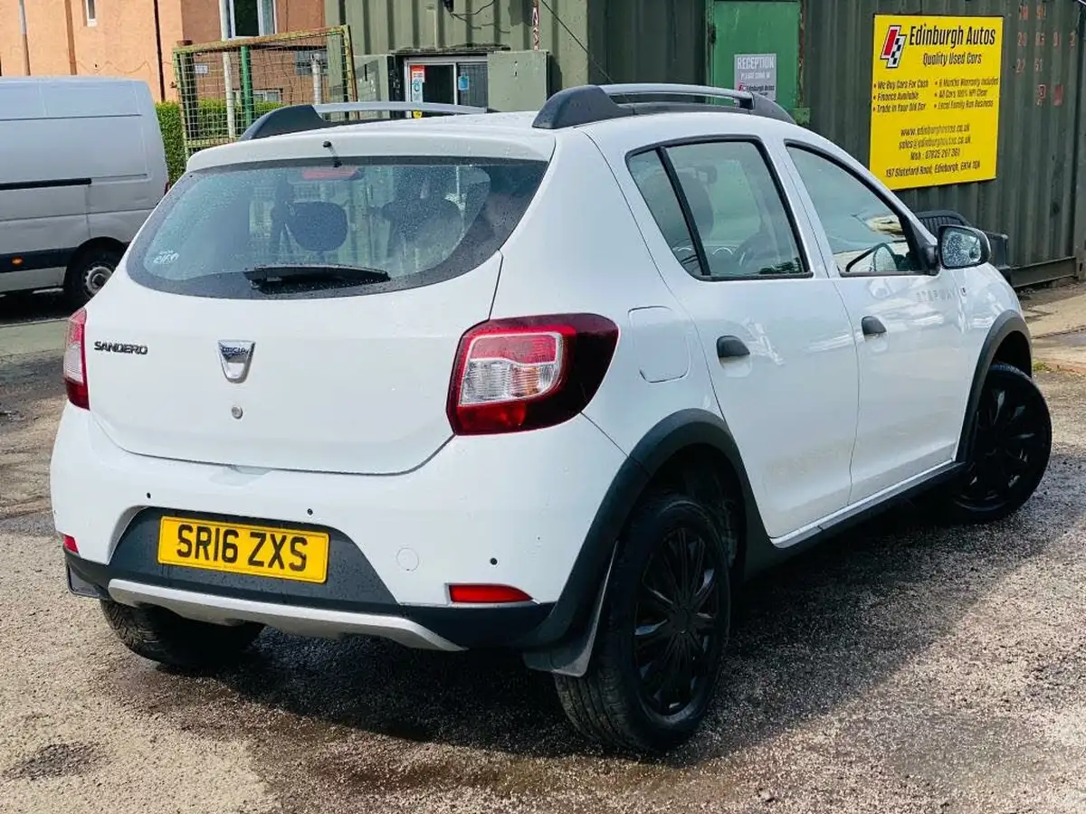 2016-dacia-sandero-stepway-09-tce-laureate-big-5