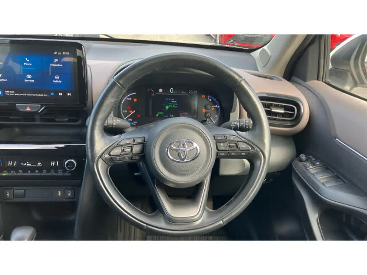 2023-toyota-yaris-cross-15-vvt-i-excel-awd-i-big-5