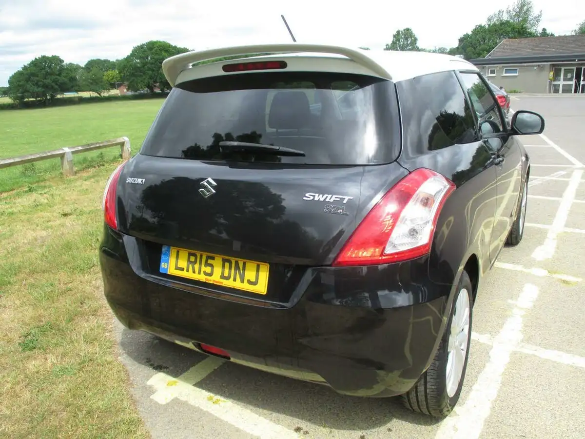 2015-suzuki-swift-12-sz-l-3d-big-5