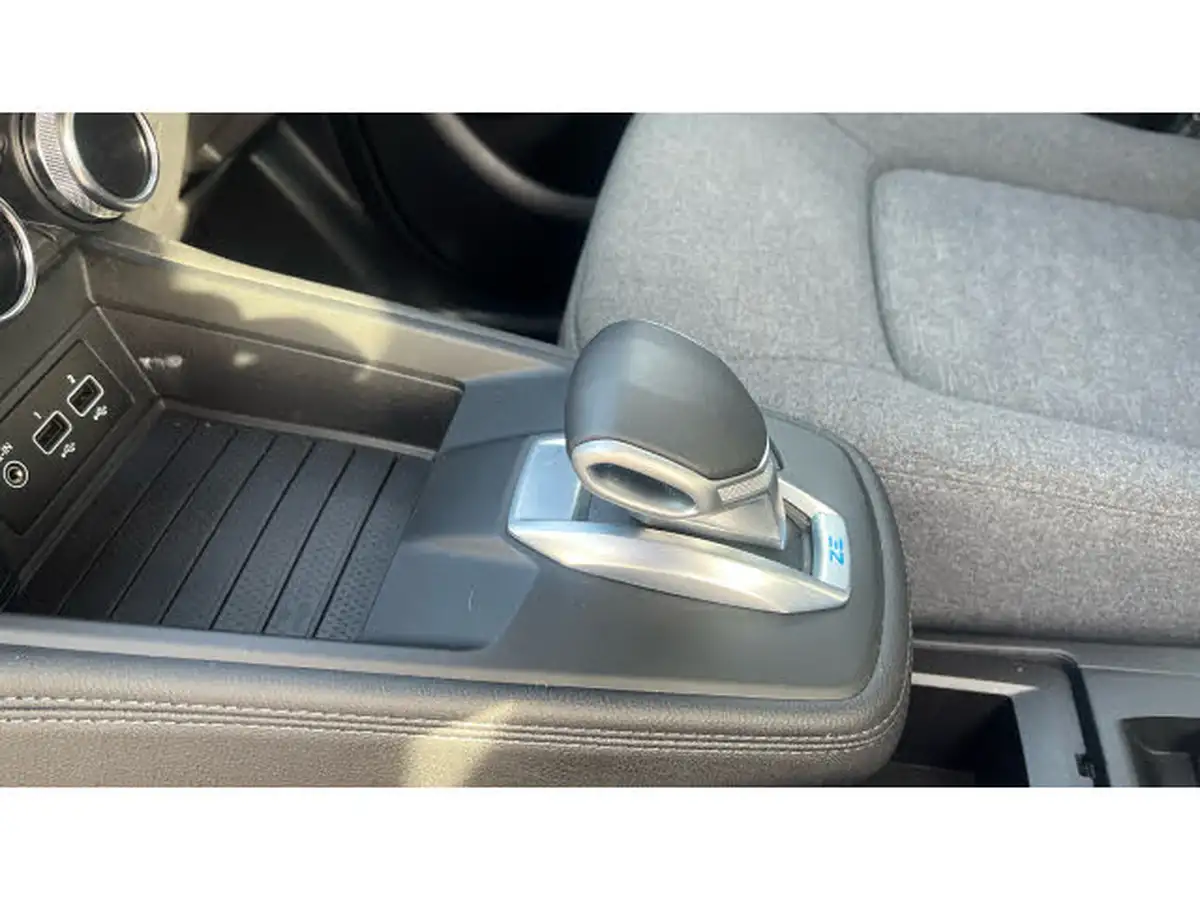 2021-renault-zoe-e-iconic-135ps-r135ev50-rapid-charge-big-22