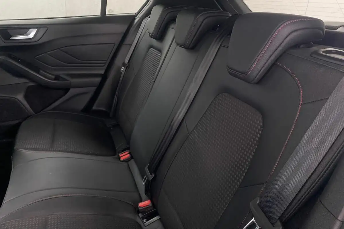 2020-ford-focus-10t-st-line-x-edition-155ps-hybrid-mhev-hatchback-big-14