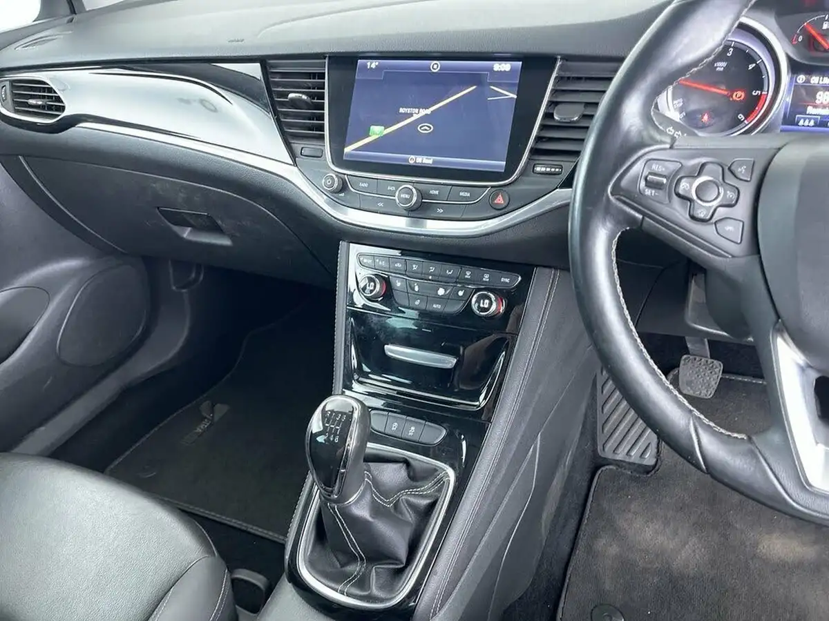 2017-vauxhall-astra-16cdti-biturbo-elite-nav-hatchback-big-44