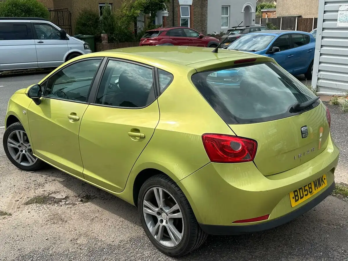 2009-seat-ibiza-14-sport-5d-big-4