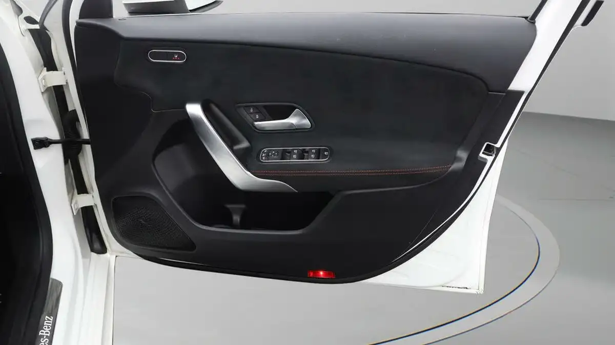 2019-mercedes-benz-a-class-20-a250-amg-line-premium-hatchback-5d-big-14
