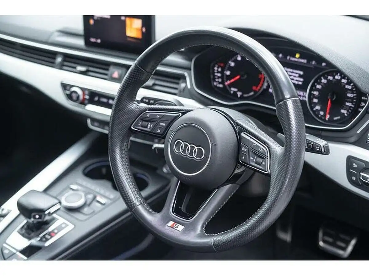 2018-audi-a4-avant-14-tfsi-s-line-tronic-big-38