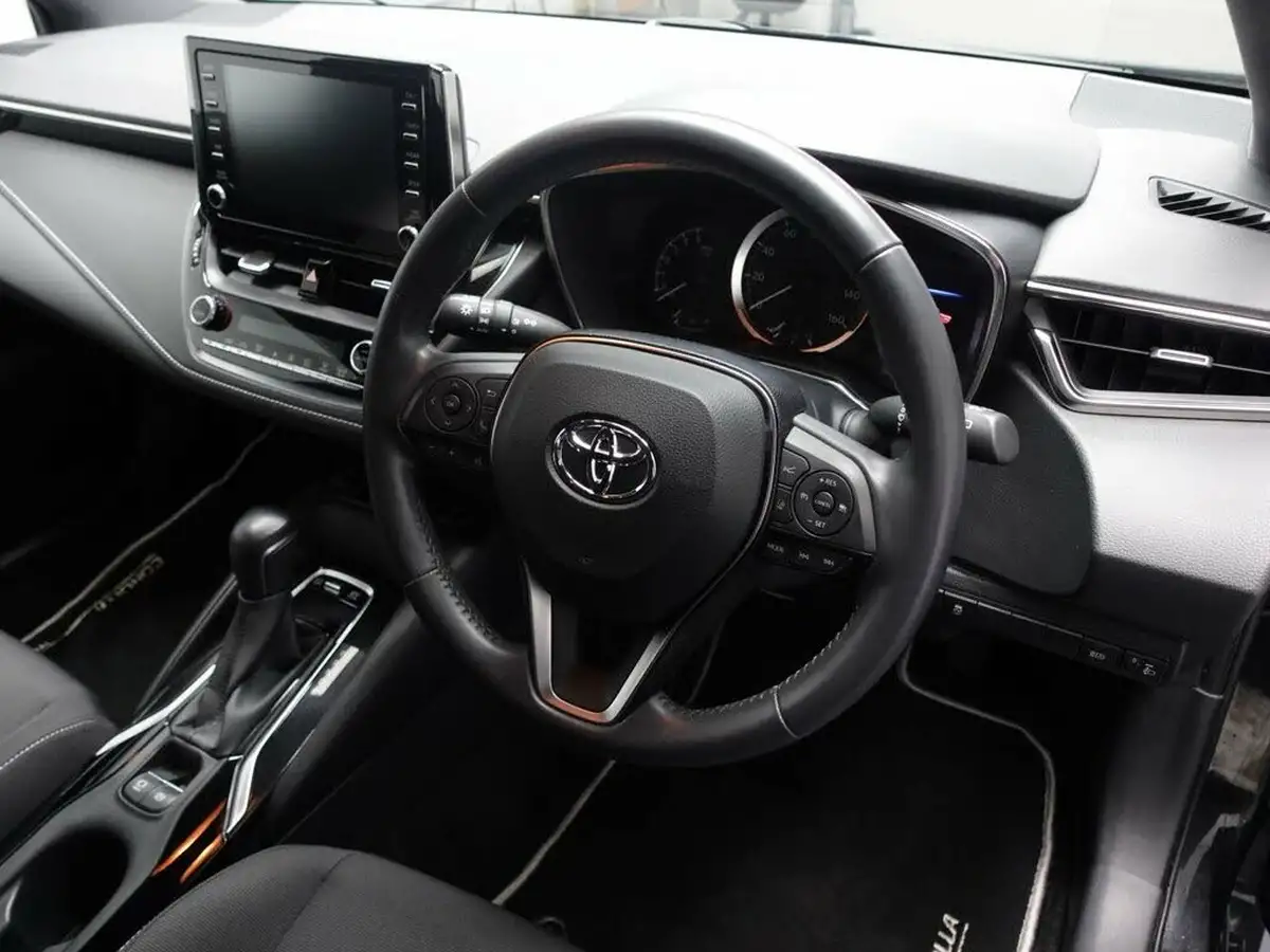 2020-toyota-corolla-18-vvt-i-icon-spare-wheel-hatchback-5d-big-19