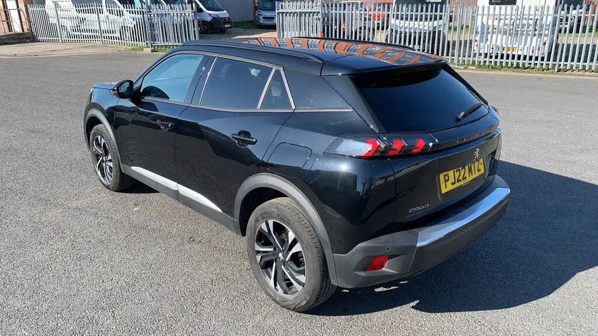 2022-peugeot-2008-suv-12-puretech-allure-premium-100bhp-big-43